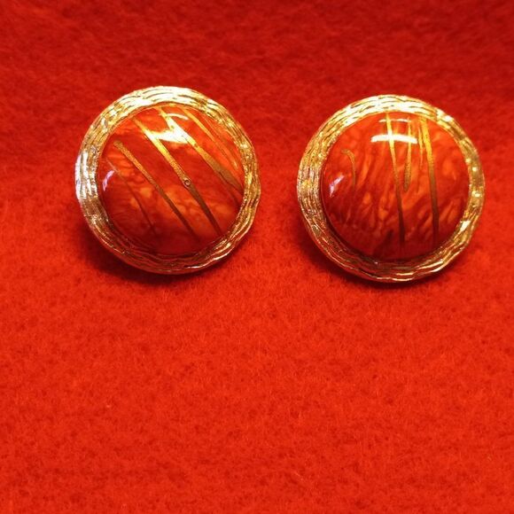 Vintage Hong Kong Clip Earrings - Picture 1 of 5